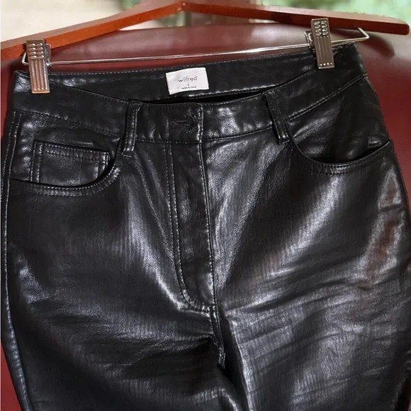 Wilfred Quilted Black Faux Leather Pants - Picture 4 of 5